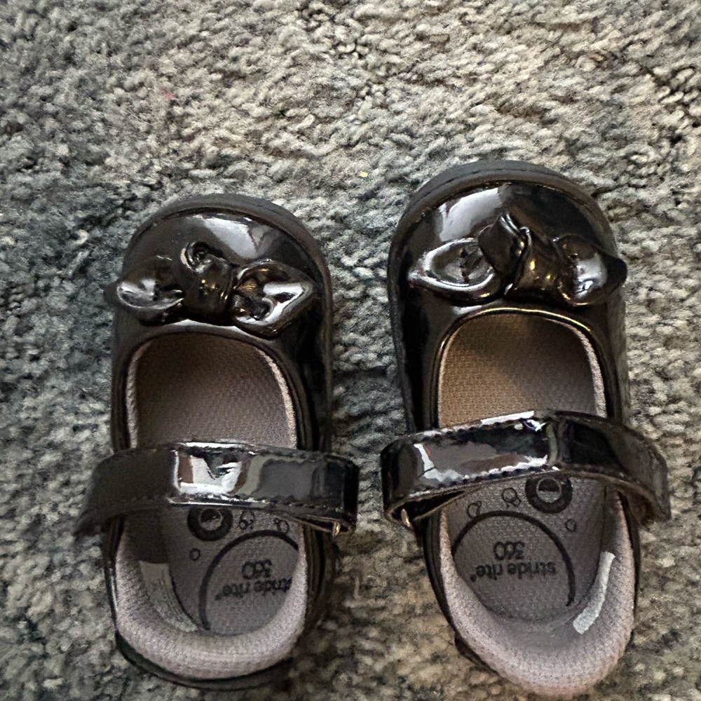 Stride Rite Black Patent Mary Janes
